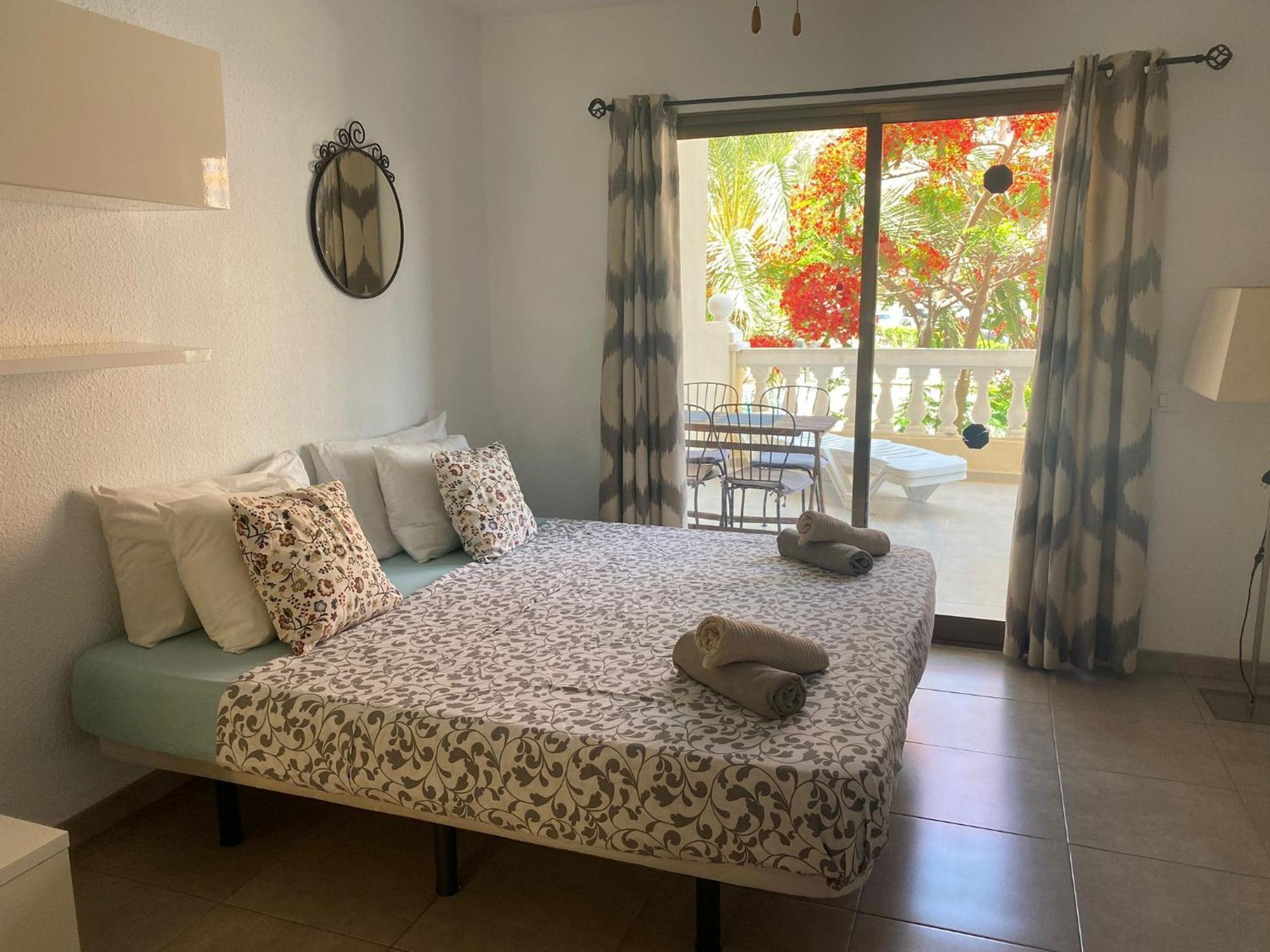 Castle Harbour Samuel'S Studio Flat By Lovetenerife Los Cristianos  Extérieur photo